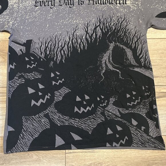 The Nightmare Before Christmas Every Day is Halloween Adult LARGE Graphic 2019 - Picture 2 of 9